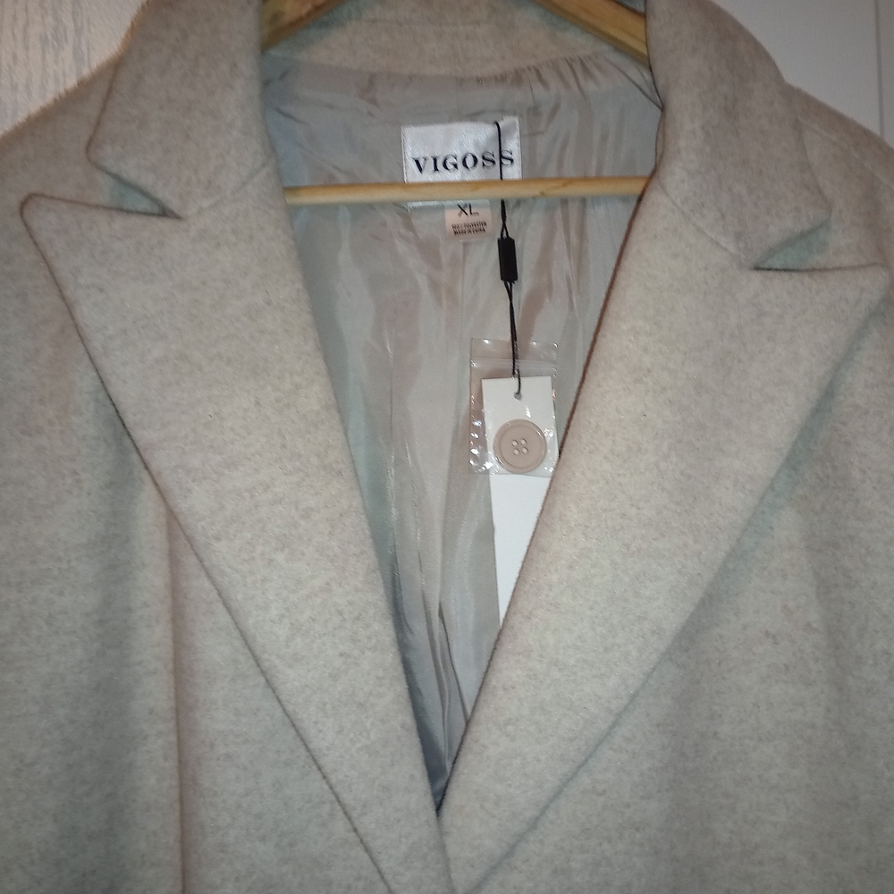 Vigoss Women's Beige Blazer
